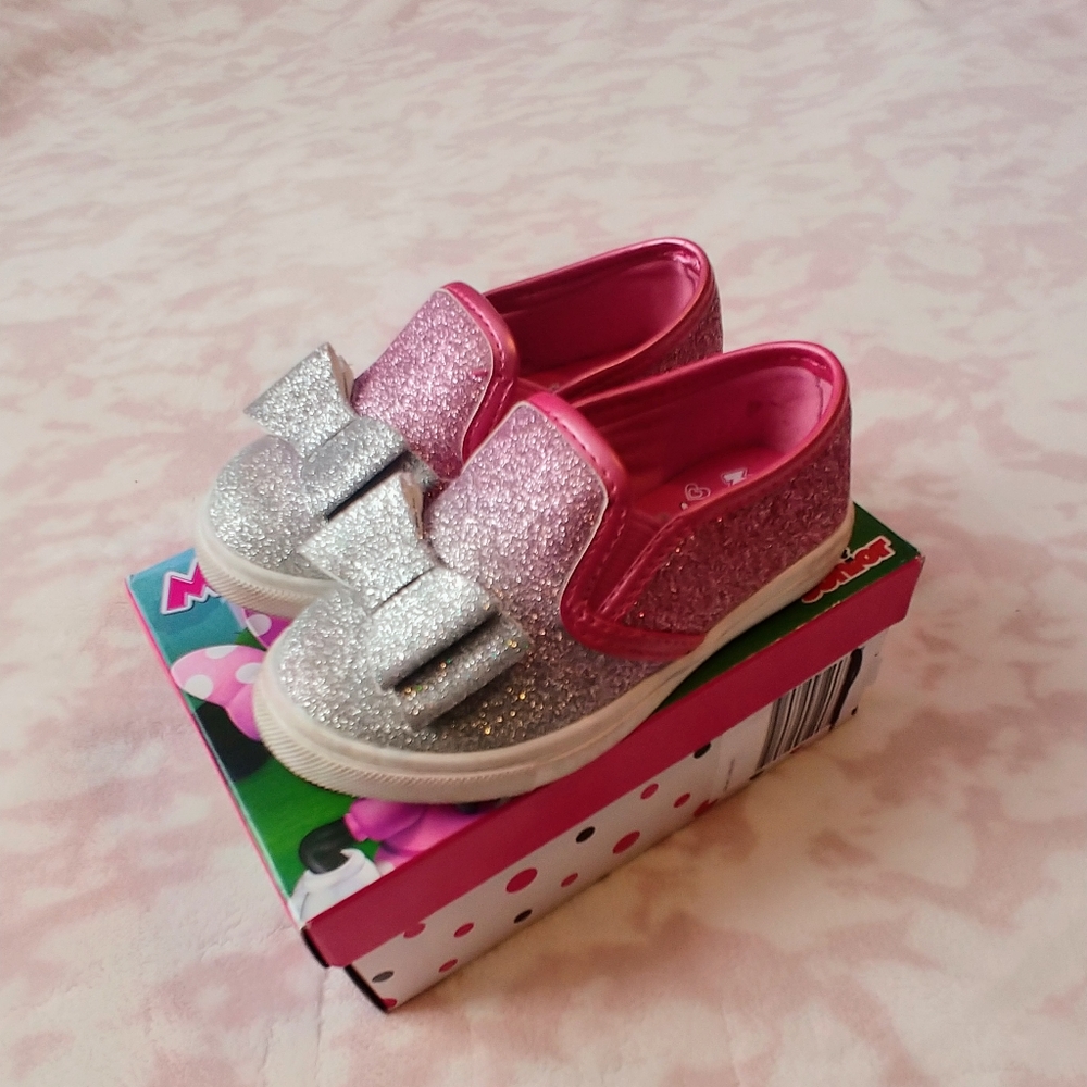 Minnie Mouse Bowtique Slip Ons Toddler 6 1/2